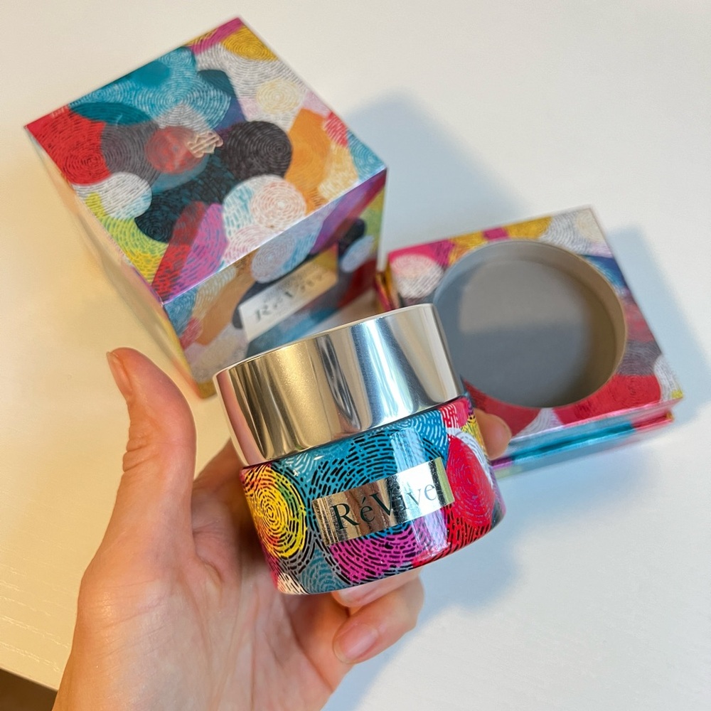 Revive Moisturizing Renewal Cream Nightly Retexturizer Limited edition packaging